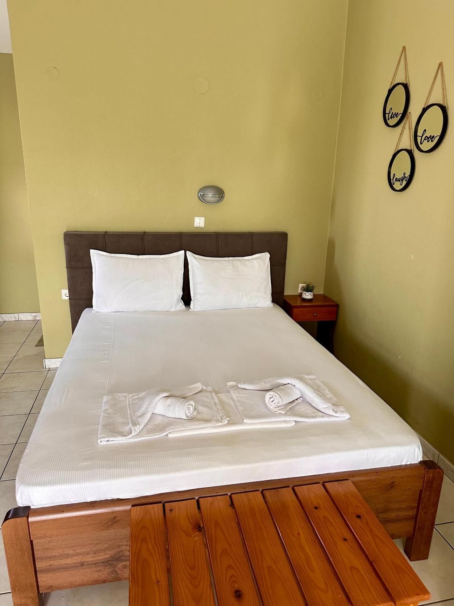 Artemis Hotel Apartments 케라모티 외부 사진